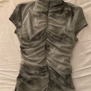 Zara Gray Tie-Dye Ruched Short Sleeve Top